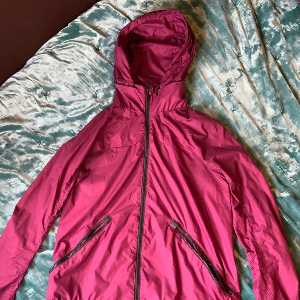 LULULEMON JACKET